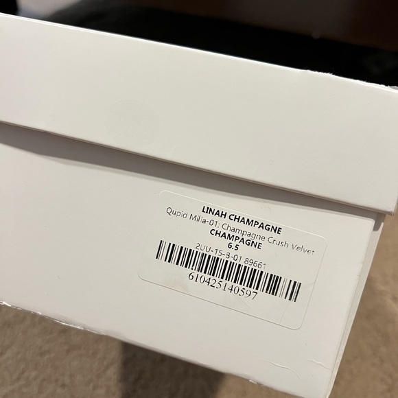 Qupid Brand Velvet Pumps (Brand New) - Picture 5 of 5